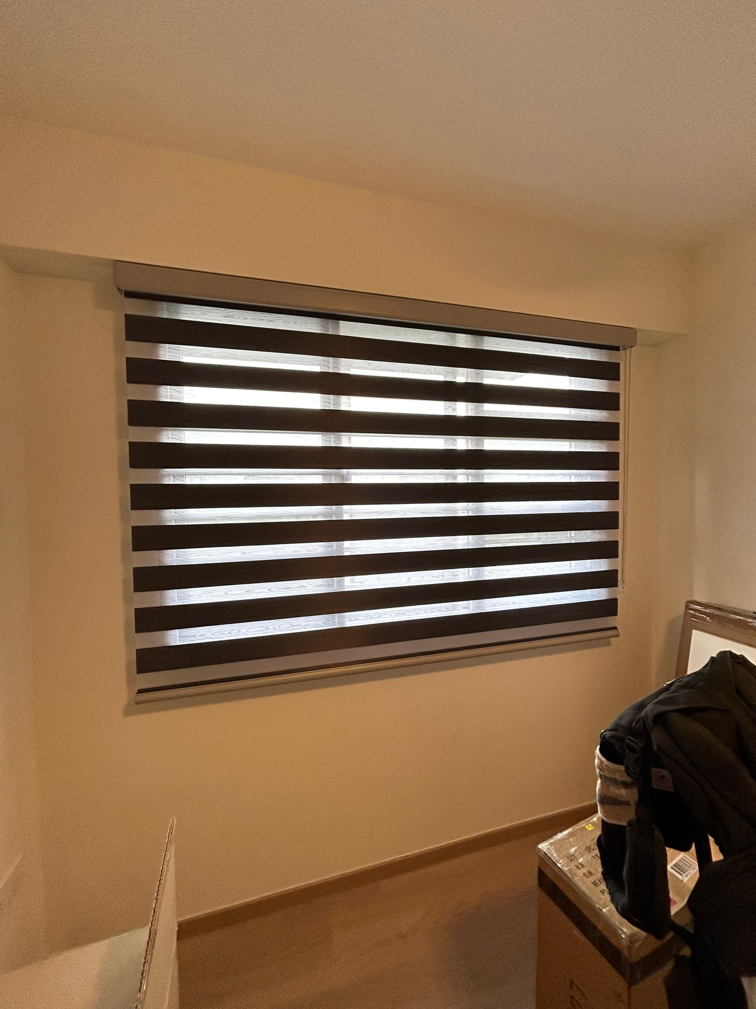 Korean Blind Premium